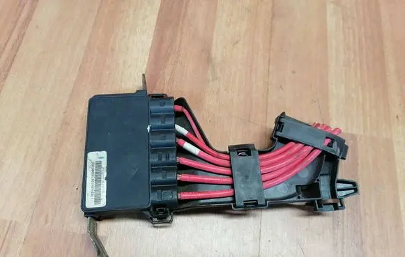 Renault Megane III Positive wiring loom 243170003R V02253717509