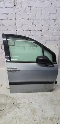 Peugeot 807 Front door