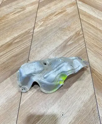 Nissan Navara D23 Heat shield in engine bay 140136073R