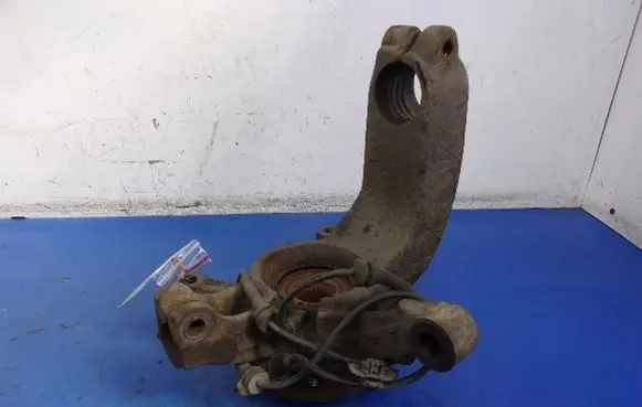 Renault Megane II Front wheel hub spindle knuckle