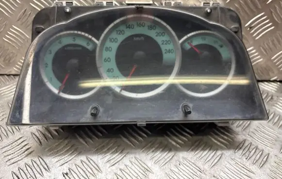 Toyota Corolla Verso AR10 Speedometer (instrument cluster) 838000F091 MB2574308260