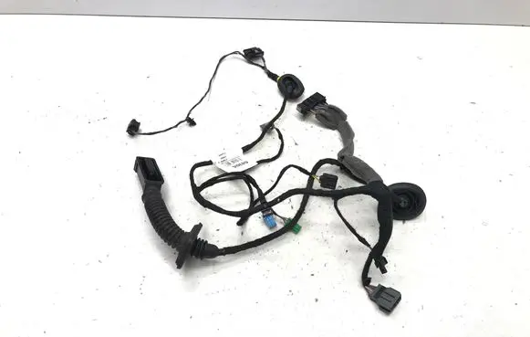 Volvo XC40 Front door wiring loom/harness boot 32375401