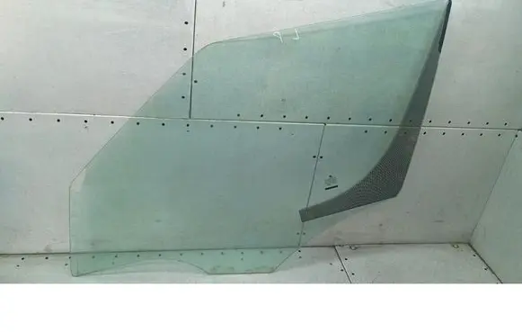 Skoda Roomster (5J) Front door window glass four-door 