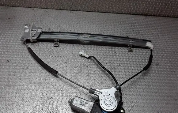 Suzuki Grand Vitara I Front door window regulator with motor 8346065D00