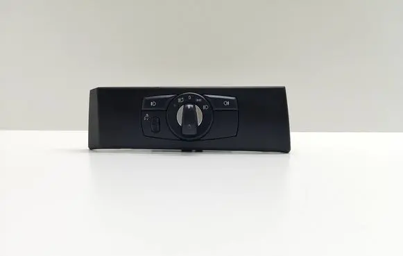 BMW 5 E60 E61 Light switch 6988565 698856502 33295201