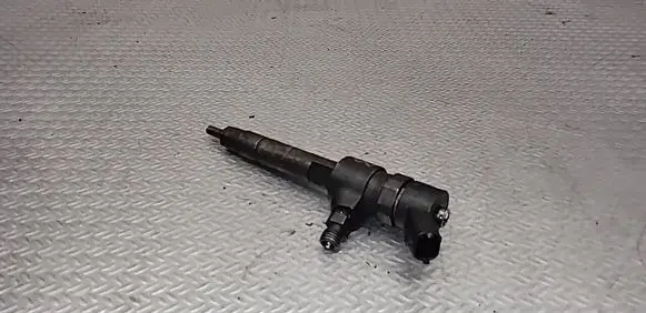 Opel Zafira B Fuel injector 0445110165