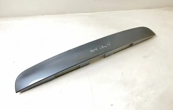 Nissan Note (E11) Trunk door license plate light bar 908109U01AB