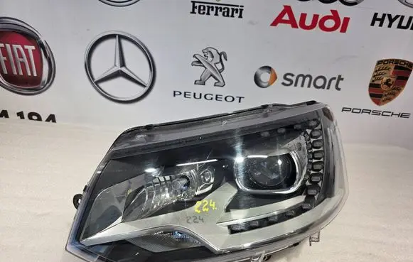 Volkswagen Transporter - Caravelle T5 Headlight/headlamp 7E5941015