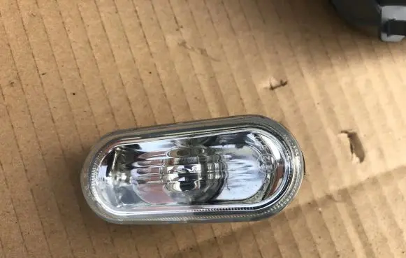 Volkswagen Golf IV Front fender indicator light 1J0949117