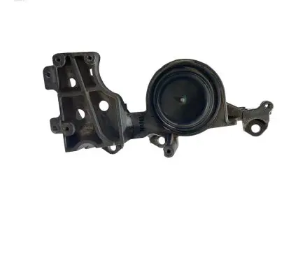Nissan Rogue Engine mounting bracket 112204BA0B