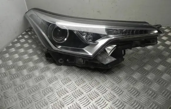 Toyota C-HR I Headlight/headlamp 81110F4011