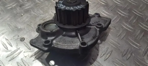 Volvo 850 Water pump