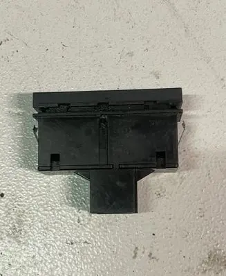 Audi A6 S6 C6 4F Hazard light switch 9751216 4F0941509 02907S