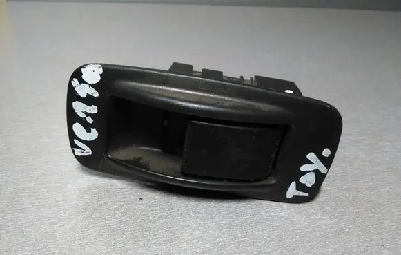Toyota Corolla Verso AR10 Electric window control switch 848100F010 848010F030 54035228