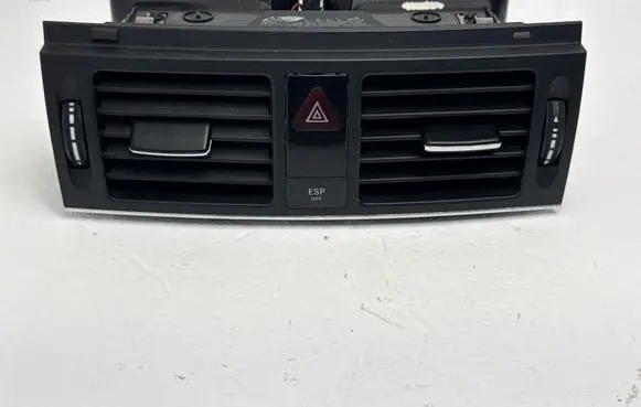 Mercedes-Benz C W204 Dash center air vent grill 2048201910
