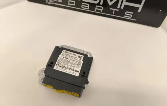 Mercedes-Benz B W246 W242 Airbag control unit/module A2469000709 A2468200026
