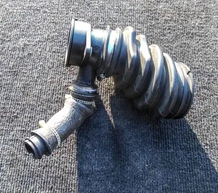 Ford C-MAX II Air intake hose/pipe 1059139S01 AV616C784AC