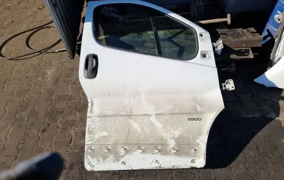 Opel Vivaro Front door