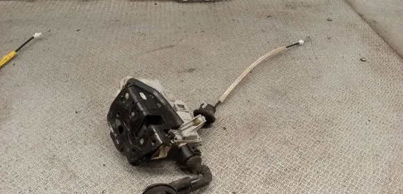Audi A6 S6 C6 4F Front door lock 4F1837015