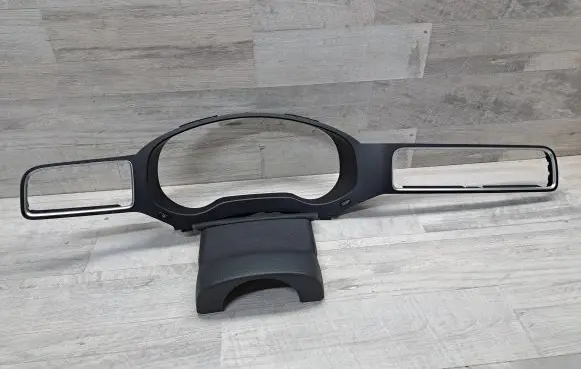 Volkswagen Jetta VI Steering wheel column trim 5N0858565A 5N0858560C
