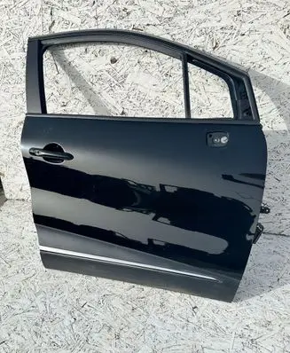 Renault Captur Front door