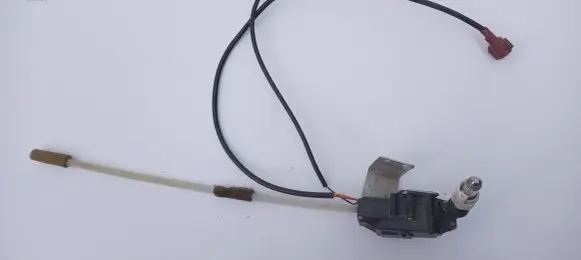 Infiniti G35 Bluetooth antenna 