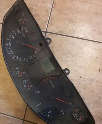 Audi A6 S6 C5 4B Speedometer (instrument cluster) 4B0920900C 110008947001