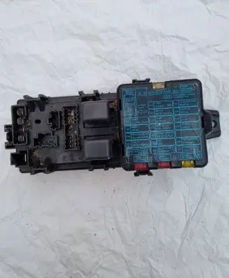 Mitsubishi Pajero Fuse box set MB818979