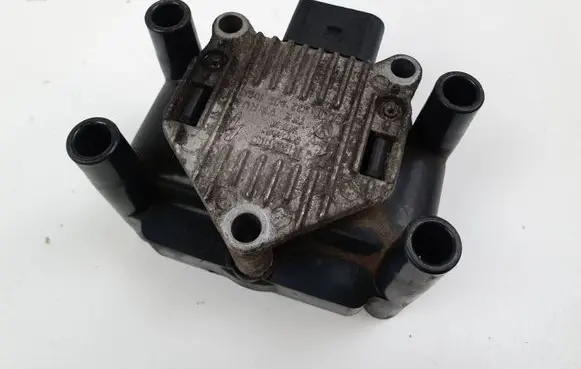 Volkswagen New Beetle High voltage ignition coil 032905106B