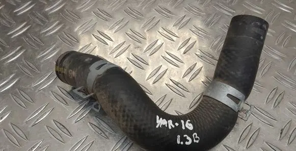 Toyota Yaris Engine coolant pipe/hose