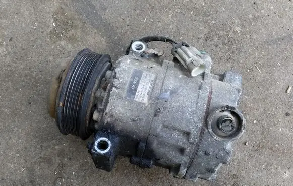 Opel Zafira A Air conditioning (A/C) compressor (pump) 4472208071