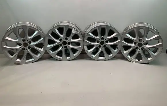 BMW 2 F46 R17 alloy rim 6855088