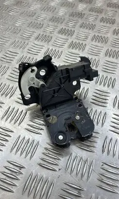 Audi A4 S4 B7 8E 8H Tailgate/trunk/boot lock/catch/latch 8P4827505B