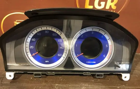 Volvo V60 Speedometer (instrument cluster) 31343497AA