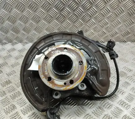 Mercedes-Benz GLA H247 Rear wheel hub A2473502400