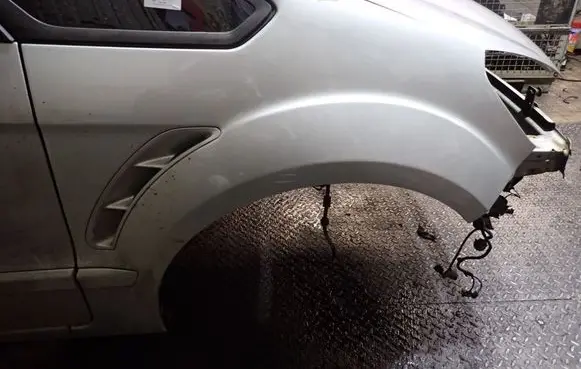 Ford S-MAX Fender