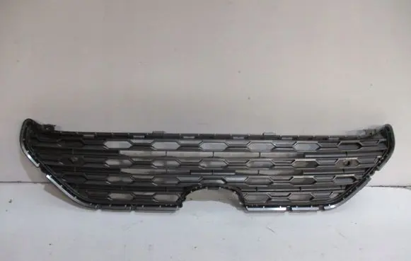 Toyota Hilux (N140, N150, N160, N170) Front grill