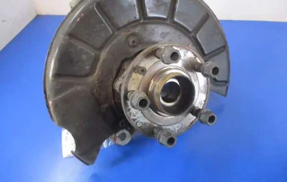 Volkswagen PASSAT B6 Front wheel hub spindle knuckle