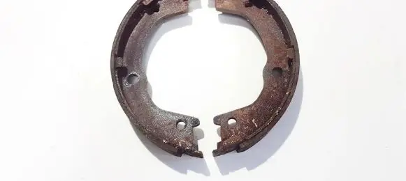 Hyundai Trajet Handbrake/parking brake pads 