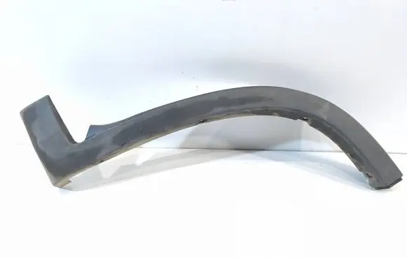 Front arch trim
