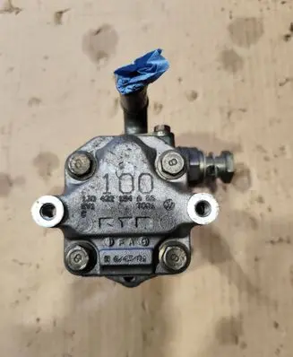 Audi A3 S3 8L Power steering pump 130422154 64301