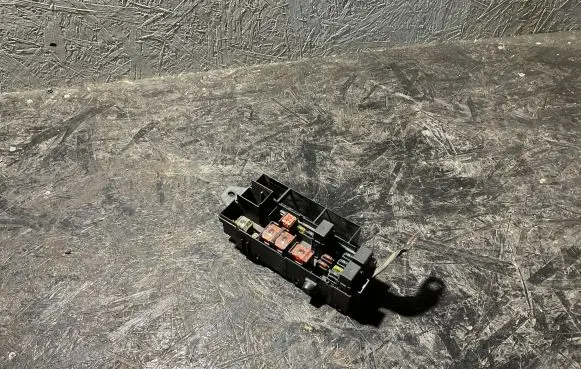 Subaru Forester SF Fuse box set 82231FC002