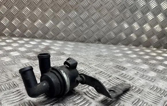 Volkswagen PASSAT B7 Electric auxiliary coolant/water pump 5N0965561A