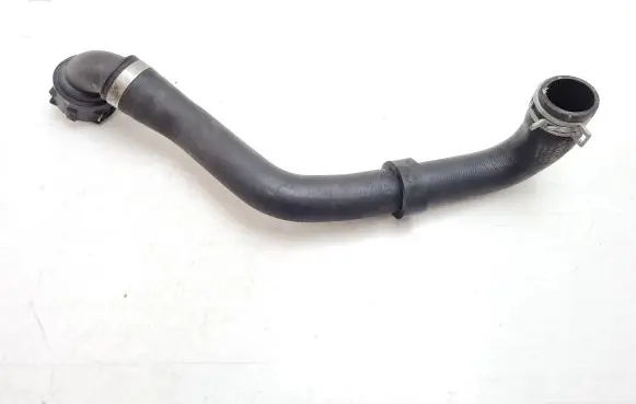 Volvo XC90 Engine coolant pipe/hose 31474845