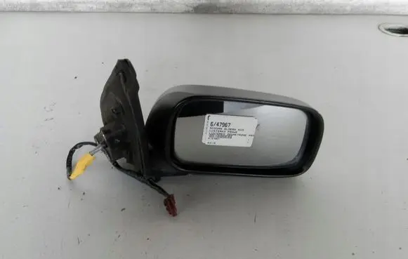 Nissan Almera Manual wing mirror 