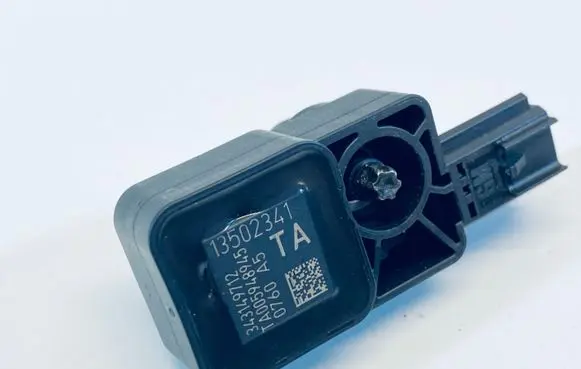Opel Insignia A Airbag deployment crash/impact sensor 13502341