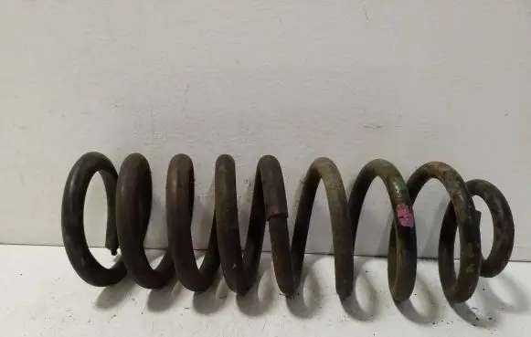 Volkswagen Golf III Front coil spring