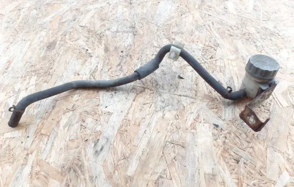 Honda FR-V Clutch pipe/line 
