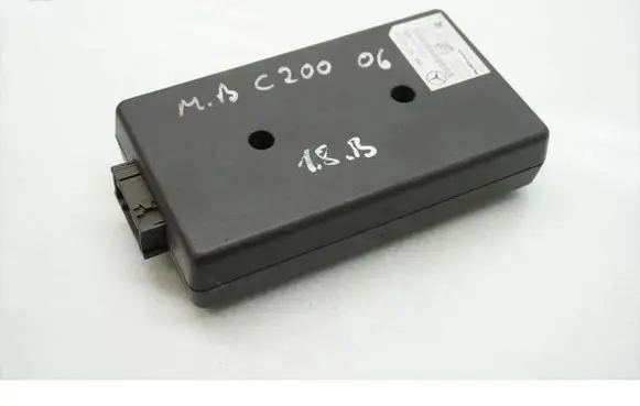 Mercedes-Benz C W203 Phone control unit/module B67824252