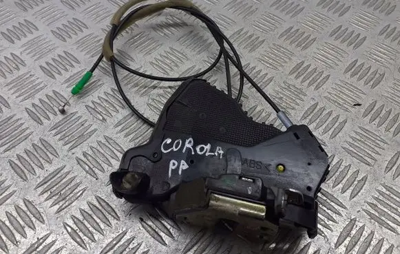 Toyota Corolla E120 E130 Front door lock 